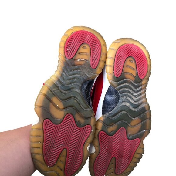 2017 Air Jordan 11 Retro Win Like 96 Size 6 - Picture 3 of 12